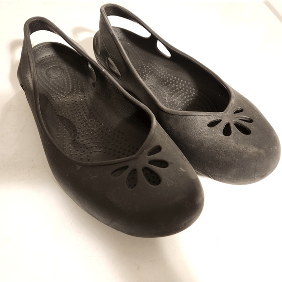 CROCS Flats - Picture 1 of 11